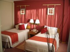 Inca Utama twin room